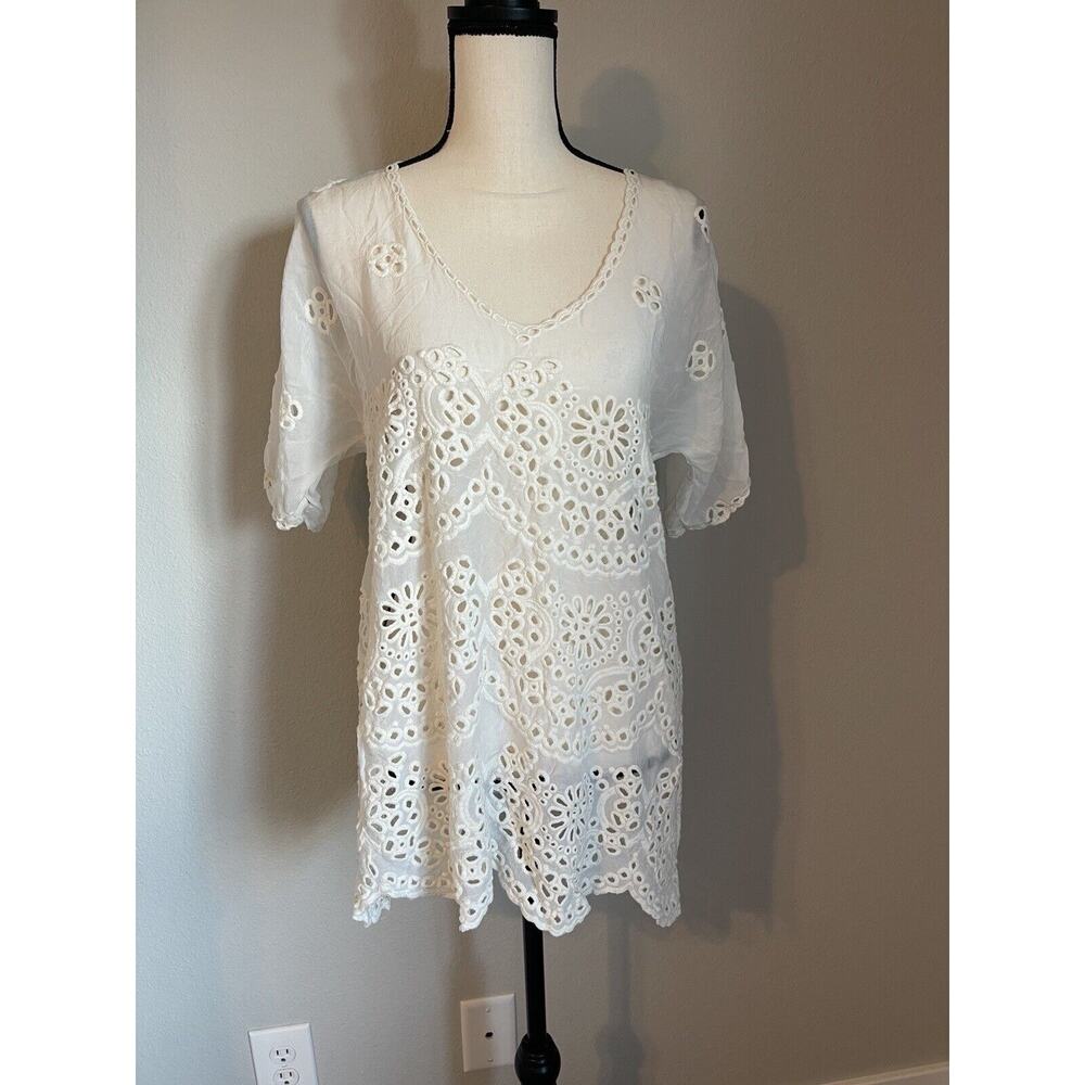 Johnny Was Women's Small Cream Eyelet Scalloped Hem Top Cover-up